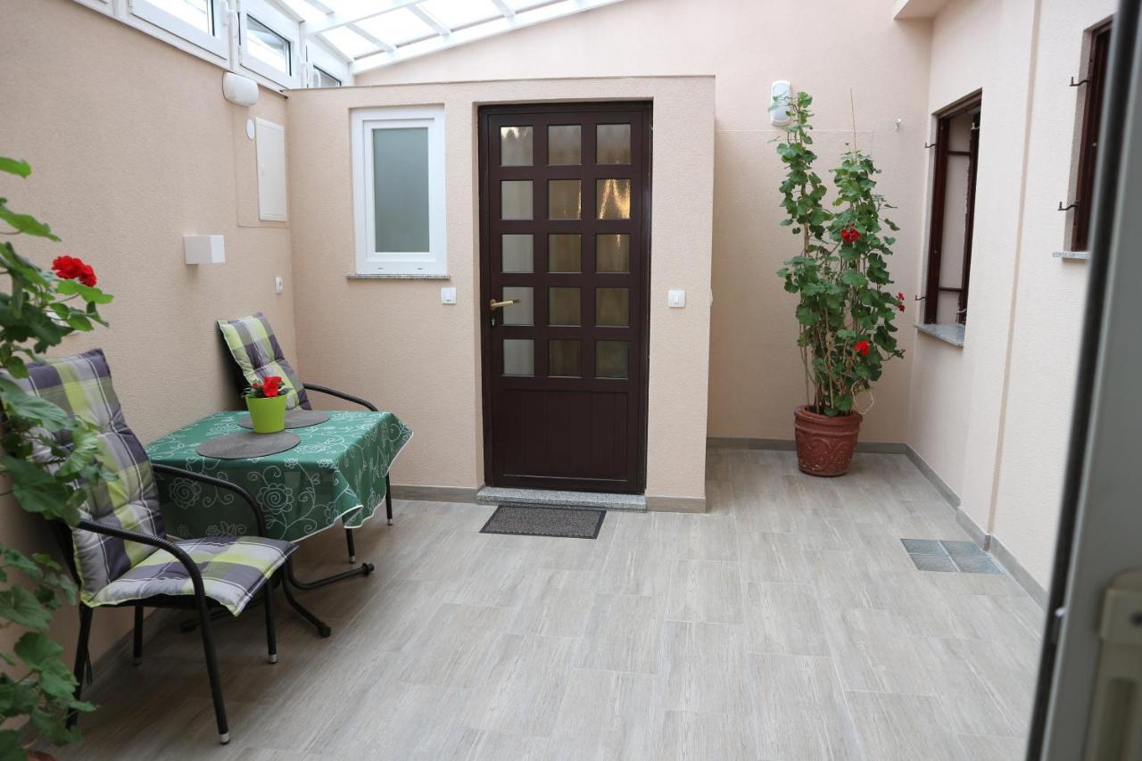 Apartments Komel I أوباتيا المظهر الخارجي الصورة