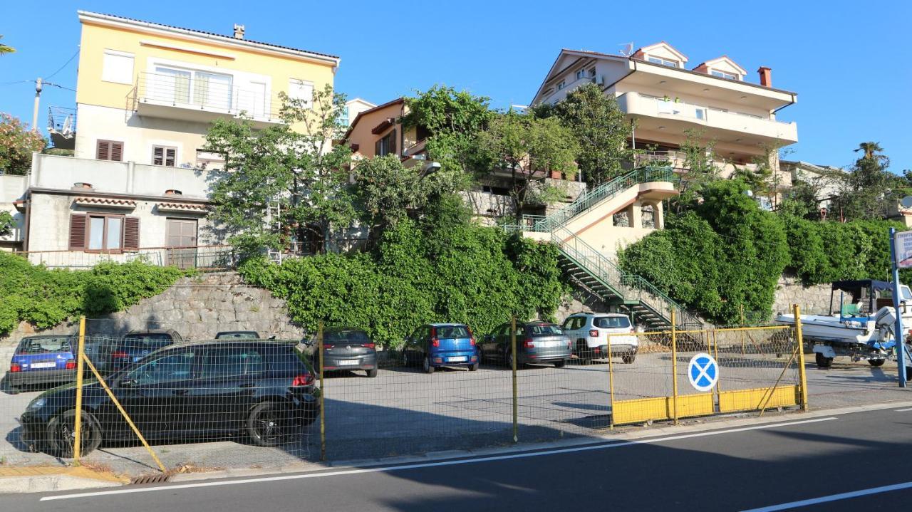 Apartments Komel I أوباتيا المظهر الخارجي الصورة